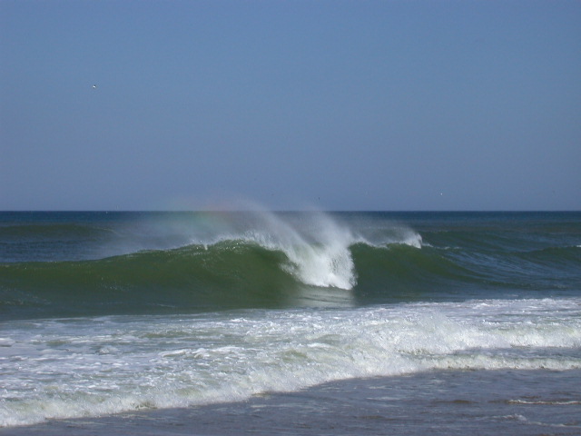 Rainbow Surf.JPG - 101741 Bytes